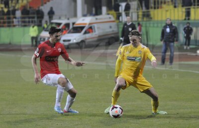 FOTO şi VIDEO FC Vaslui - Dinamo 1-1 » "Cîinii"rămîn fără victorie de 5 ani pe terenul galben-verzilor