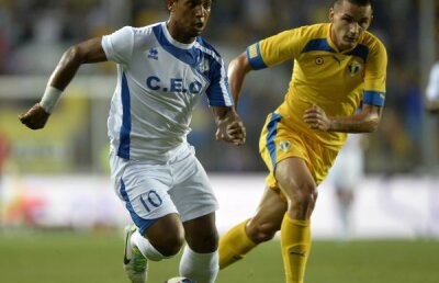 VIDEO La un punct de primul loc » Petrolul se impune în faţa Pandurilor, 1-0, şi încinge lupta la titlu
