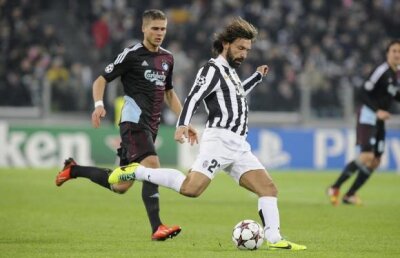 Ce echipă ar fi! Cel mai bun "11" al jucătorilor aflaţi la final de contract » Sînt prezenţi Pirlo, Xabi Alonso şi Valdes :O