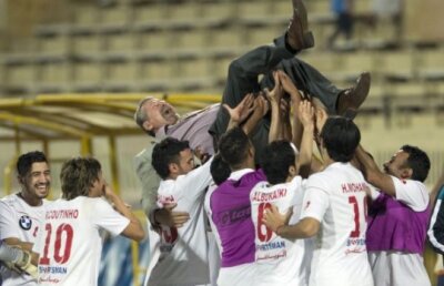 Echipa lui Ion Marin va disputa un amical de gală pe 13 ianuarie » Al Kuwait va întîlni o superechipă din Europa