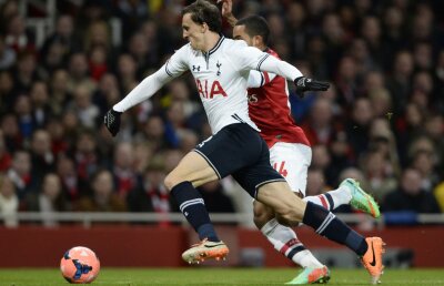 Chiricheş eliminat de Arsenal şi ironizat de comentatorii ITV: ”Cel mai bun imigrant”