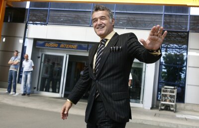 Ultimele zile petrecute complet în închisoare de patronul Stelei: "Avem acceptul, Gigi iese!"