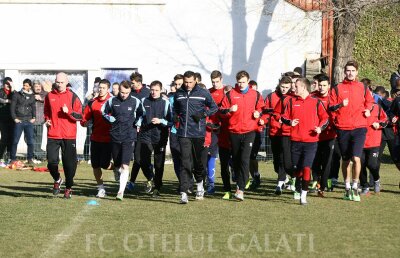 GALERIE FOTO Oţelul s-a reunit, însă aşteaptă întăriri: "4-5 transferuri"