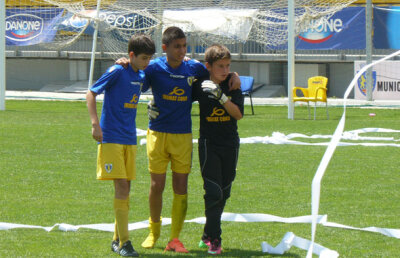 Puştiul-minune se va antrena cu Adrian Mutu » Cosmin Contra va lua în cantonament un atacant de 13 ani!