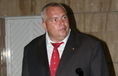 Procurorii DNA au constatat că banii publici din judeţul Constanţa fac prea mult sport » "Un peşte mare", editorial de Maria Andrieş