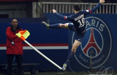 VIDEO Meciul şi spectacolul » Show cu Zlatan Ibrahimovici şi Edinson Cavani în PSG - Nantes 5-0