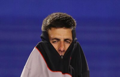 VIDEO Bombă la Australian Open! Novak Djokovici a fost eliminat în sferturi după un thriller de 5 seturi