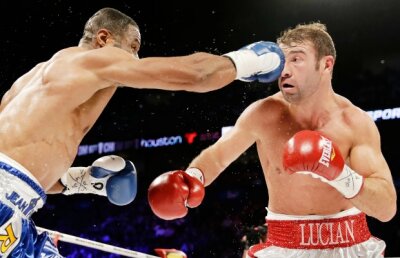 Adrian Georgescu despre: "Sportivul naţional, un bun de inventar al poporului român, aflat în altă ţară, ca sabia lui Ştefan cel Mare"