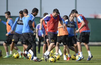 Nu toţi pleacă de la Petrolul » Laurenţiu Marinescu şi-a prelungit contractul pentru încă 2 ani: "Sînt foarte fericit"