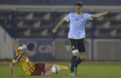 An de an cu mască! » Lukasz Szukala începe al doilea an consecutiv cu mască de protecţie