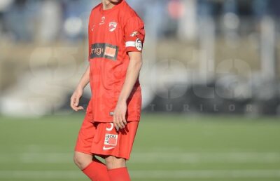 GALERIE FOTO "Piticul" al II-lea » Patrick Petre a debutat în tricoul lui Dinamo şi a primit banderola!