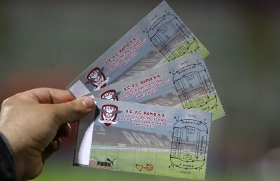 Fanii Rapidului vor să ajute clubul: "Nu ne susţinem echipa doar cu încurajări! Oricine îşi permite să dea 5 lei"