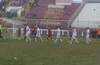 VIDEO Rapid a învins cu 2-0 FC Voluntari » Daniel Niculae a înscris un gol spectaculos, în faţa a aproximativ 5.000 de fani