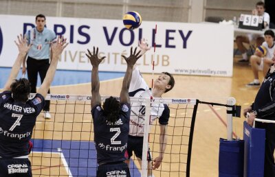 După un deceniu » Tomis a cîştigat turul cu Paris Volley şi are prima şansă la calificarea în finală
