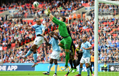 Costel Pantilimon pleacă de la Manchester City! Se luptă cu Anders Lindergaard pentru locul la o echipă legendară