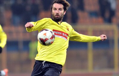 VIDEO Bătrînii la putere! » Ceahlăul s-a impus în deplasare la Galaţi prin golul lui Gabriel Cînu