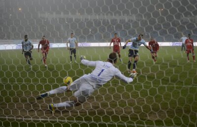 Lideri şi la 11 metri » Steaua a primit cele mai multe lovituri de pedeapsă din Liga 1