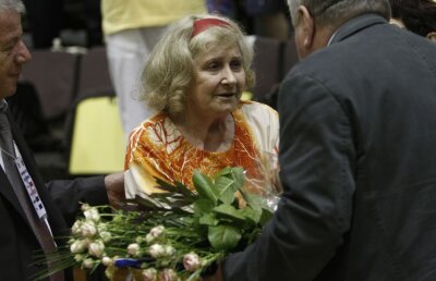 Campania GSP ”Refaceţi Rentele!” » Bani în cer! Ministerul Tineretului şi Sportului alimentează conturile unor sportivi decedaţi de ani buni