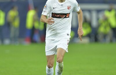 Elevul lui Reghe » Adi Popa II, noul apărător al ”cîinilor”, a jucat sub comanda antrenorului stelist şi la Snagov, şi la Chiajna