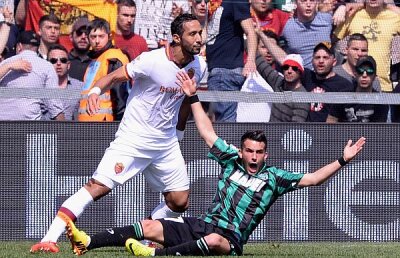 VIDEO Uite penalty, nu e penalty! » 4 minute de negocieri, la Sassuolo - Roma, 0-2, pentru o decizie incorectă