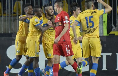 Golurile cu Dinamo i-au convins » Încă un jucător important şi-a prelungit contractul cu Petrolul!