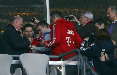 FOTO MăcelarUli » Honess poate lucra după gratii la bucătăria puşcăriei din Landsberg am Lech