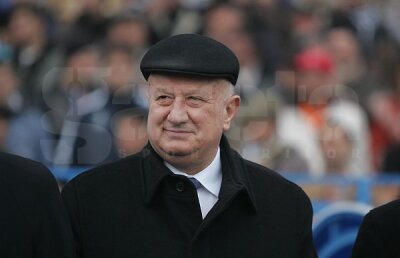 Fostele glorii ale Craiovei îl plîng pe creatorul Maximei: "Era făcut pentru a conduce, avea tot ce îi trebuie"