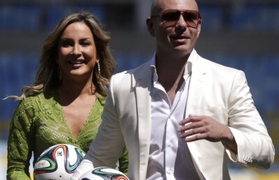 VIDEO Pregătiri intense în Brazilia :D » Care este cel mai tare imn de la Mondiale?