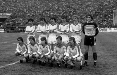 Reproşuri după 30 de ani » Dinamoviştii au sărbătorit ieri cea mai mare performanţă din istoria clubului