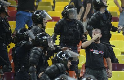 Peste 900 de jandarmi vor asigura ordinea la derby-ul Dinamo - Steaua!