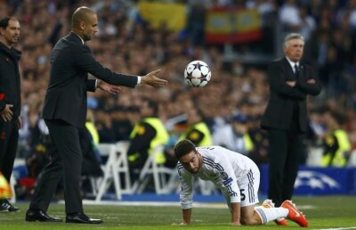 Pep Guardiola, luat la ţintă de Franz Beckenbauer: "Posesia nu înseamnă nimic, să fie fericit că a scăpat cu 0-1"
