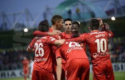 VIDEO+FOTO Dinamo se desprinde spre Europa » 3-1 cu Chiajna şi 4 puncte avans faţă de FC Vaslui