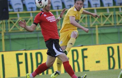 VIDEO Din dragoste pentru fotbal » FC Vaslui, fără licenţă pentru sezonul viitor, s-a impus în faţa Pandurilor cu 1-0