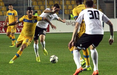 VIDEO Au dansat în ploaie » Juan Albin a purtat Petrolul spre victorie la Timişoara, 3-0 cu ACS Poli