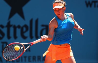 Corespondenţă de la Madrid » Ora perfectă » Simona Halep s-a lansat spre semifinalele de la Madrid: victorie fără emoţii cu Ana Ivanovici