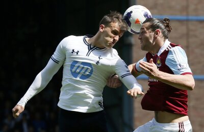 Tim Sherwood a fost dat afară! Cine va fi noul antrenor al lui Vlad Chiricheş la Tottenham