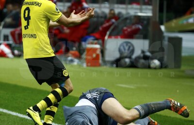 Nemţii tremură pentru un titular vedetă » S-a accidentat în finala Cupei!