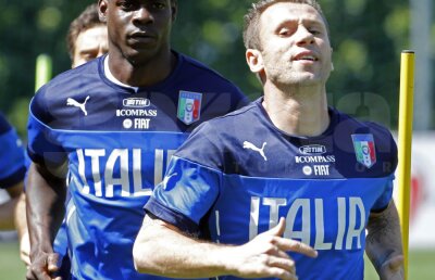 Rasismul loveşte din nou în Italia: "Mario Balotelli, eşti un gunoi negru!"