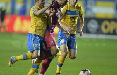 Singurul integralist din sezonul tocmai încheiat de Liga 1 este fundaş! » Cum a reuşit această performanţă