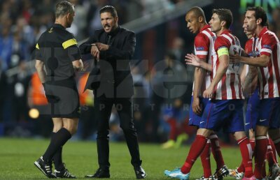 Timpul n-a mai avut răbdare » Fundaşii centrali sînt piază rea pentru Atletico: mai întîi a fost Schwarzenbeck, acum: Ramos