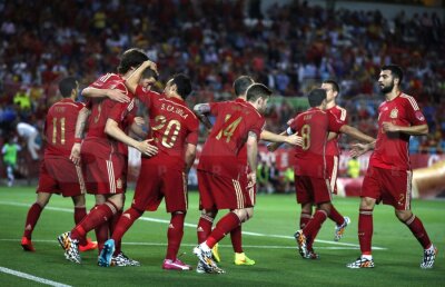 VIDEO Spania şi Anglia s-au încălzit pentru Mondial cu Bolivia şi Peru » UPDATE Del Bosque a eliminat 3 de pe listă şi a stabilit lotul final