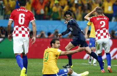 Ioaniţoaia, 10 rînduri pe zi despre Mondial: "Arbitrul din Insulele Vîntului"