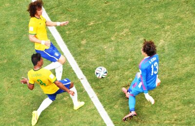 Roberto Carlos îl boxează pe Felipe Scolari: "Brazilia n-are calitate la mijloc, trebuia să cheme alţi 3 jucători"