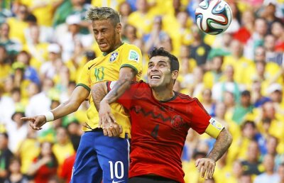 Brazilia e ajutată politic pentru a cîştiga Mondialul: "FIFA deţine controlul direct şi următorul cot în gît al lui Neymar va fi tolerat"