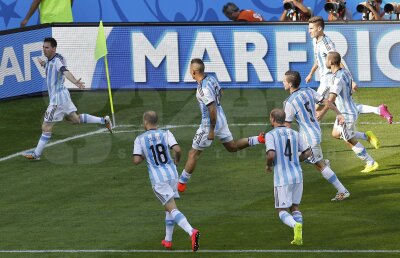 Numai laude pentru Leo Messi după ce a calificat Argentina în "optimi": Din fericire, e argentinian. Ştim că l-ar dori toţi, dar e al nostru!