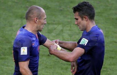 Fug de Brazilia » Olanda şi Chile joacă pentru locul 1 în grupă şi pentru a evita ţara gazdă în optimi