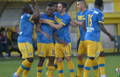 Au evitat "sperietoarele" » CFR Cluj şi Petrolul şi-au aflat adversarele din turul doi preliminar Europa League!