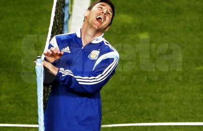 Revoluţie în fotbal declanşată de comentatorii TVR! » Iată 10 informaţii care vor bulversa Universul :)