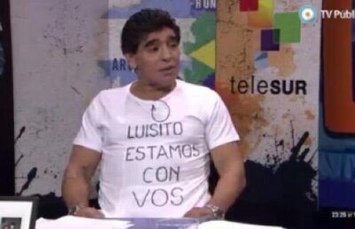 Diego Maradona a apărut la TV cu un mesaj pro-Luis Suarez: "Pe cine a omorît? FIFA l-a crucificat!"