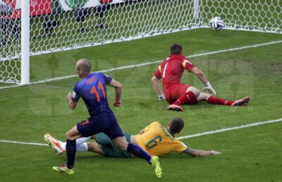 Radu Cosaşu despre prejudecăţi ironizate crunt: "Mondialul acesta îşi cam rîde de noi"